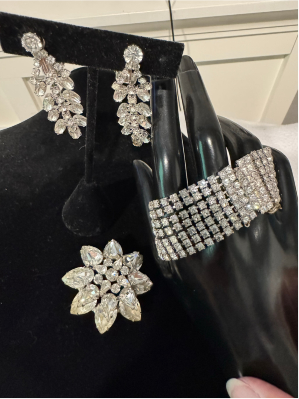 Women's Vintage Unbranded Rhinestone 3-piece Jewelry Set, Silver and Clear